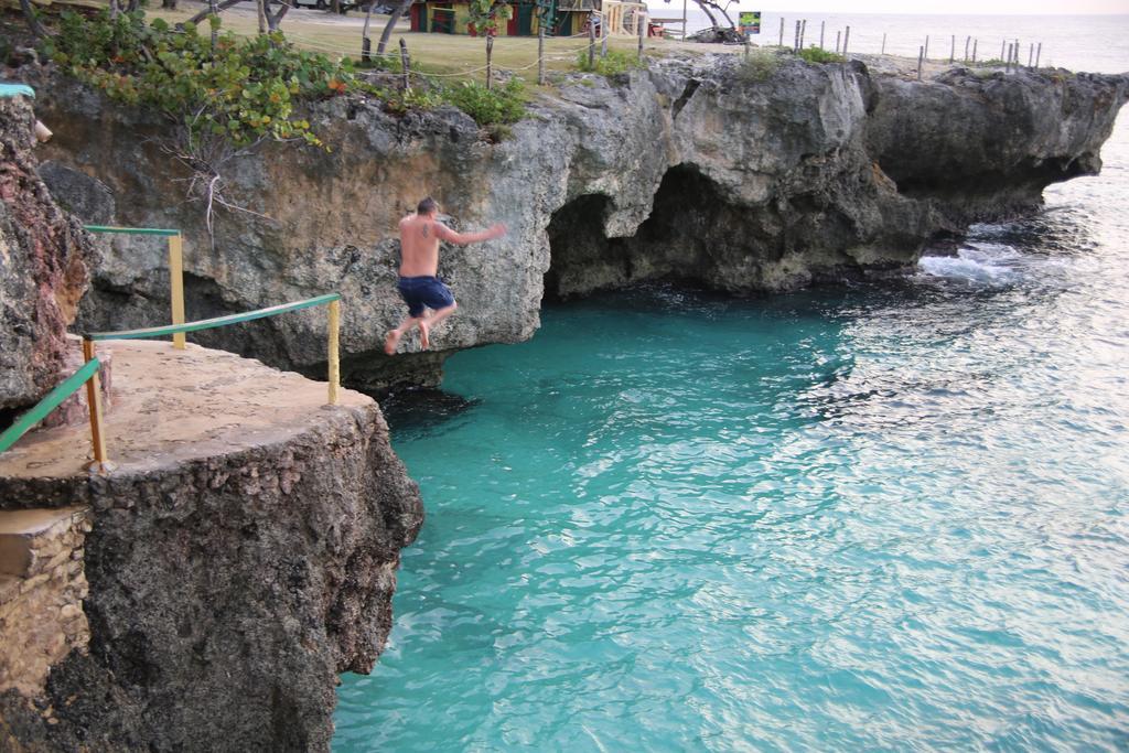 Xtabi Resort Negril Exterior photo